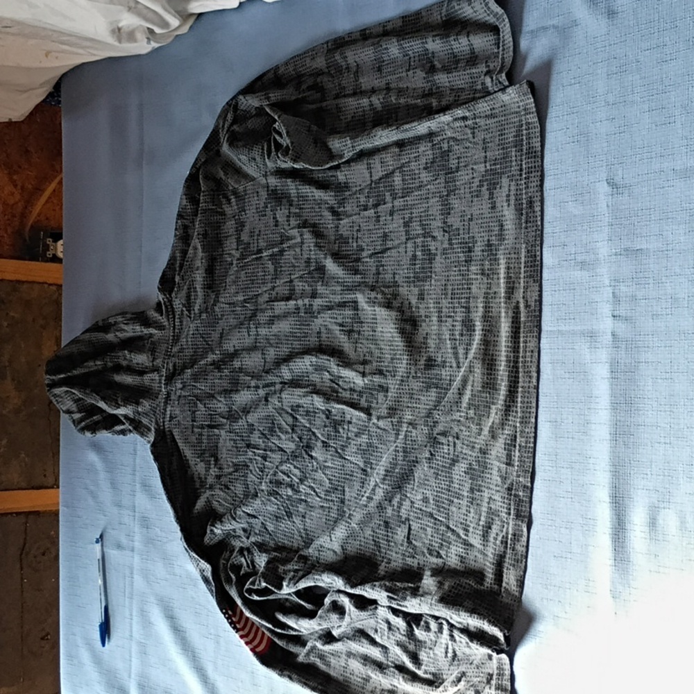 Vs Gray Knit Top - image 8